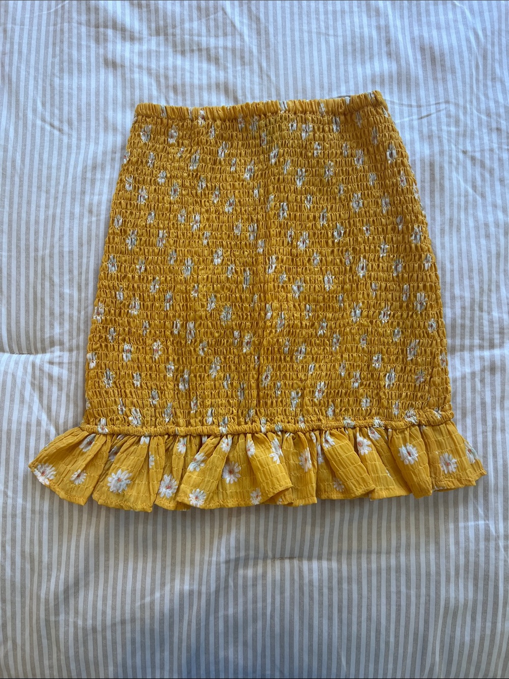 Forever 21 Smocked Yellow Floral Ruffle Hem Skirt size small